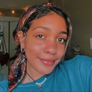 Meet your Posher, Bella